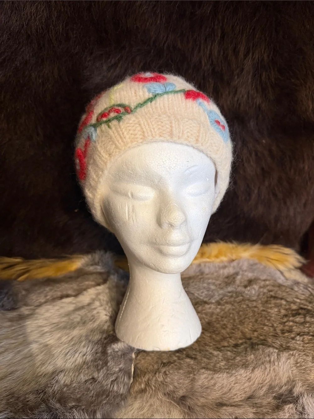 Cream Floral Knit Beanie - Women Accessories (UBUPK)